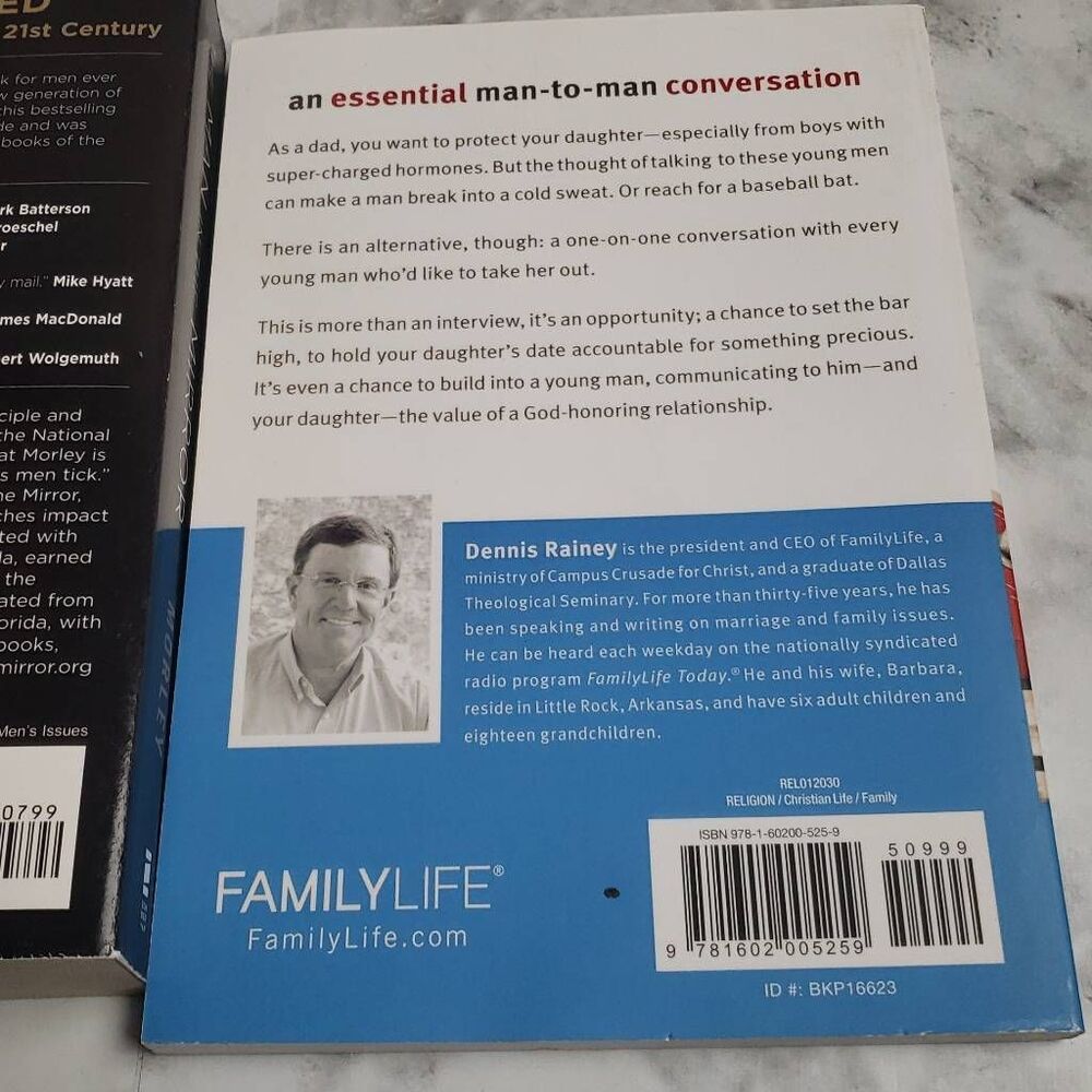 Book Bundle - Picture 6 of 9